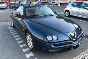 Alfa Romeo Spider 916