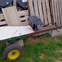 Carrello con sedile per motozappa o motocoltivator