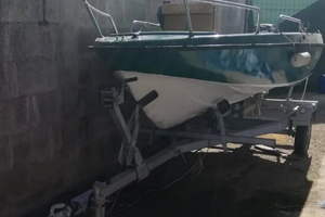 Barca di 4 metri in buone condizioni con moto