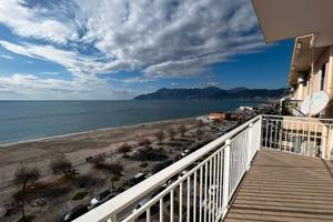 Appartamento vista mare arredato