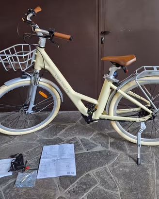 bici elettrica nuova/ mai usata