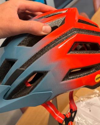 casco specialized tactic 3 