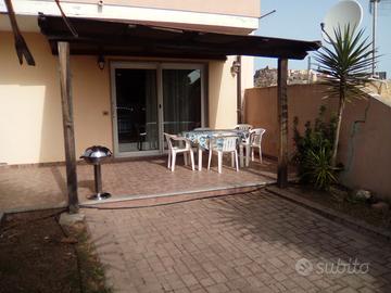Casa indipendente con giardino