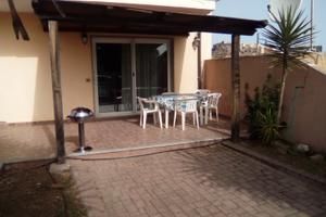 Casa indipendente con giardino