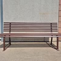 Panchine in ferro.