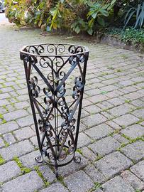 porta vasi in ferro battuto 