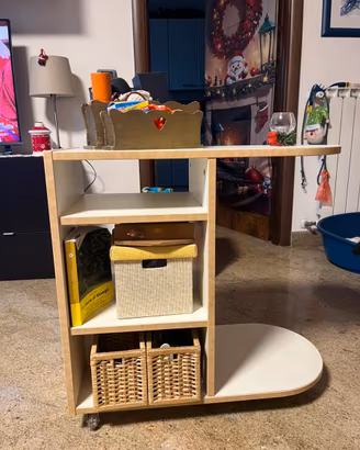 Mobiletto multiuso