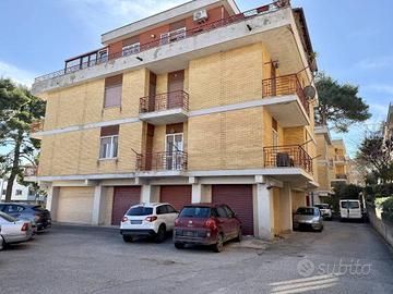 Appartamento di 120 m² con 4 locali e box auto a M