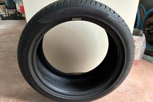 Treno Gomme Pirelli P Zero Run Flat 245/40 R18 93Y