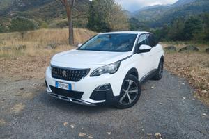 Peugeot 3008 1.2 PureTech 130CV Allure