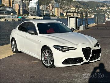 Alfa romeo giulia 2.2 mtjet veloce Q4 210cv
