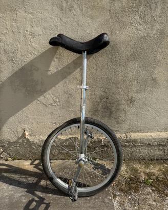 Monociclo Only One (per adulti)