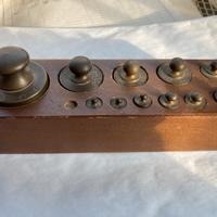 Pesi in ottone antichi