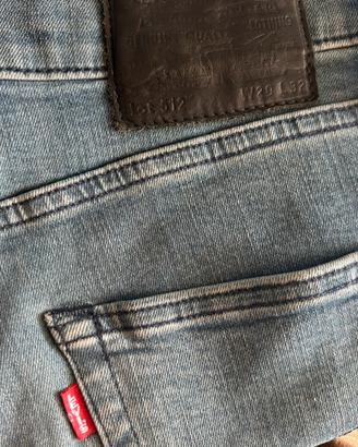 LEVIS 512 SLIM TAPER