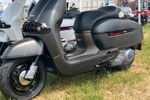 Scooter Sixties 300cc motore 278 cc Piaggio