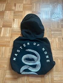 Felpa nera H&M “Master of None”-Grafica Serpente-M