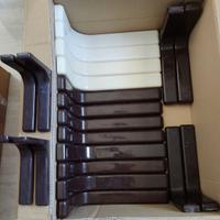 Staffe reggi mensole in metallo, copertura ABS
