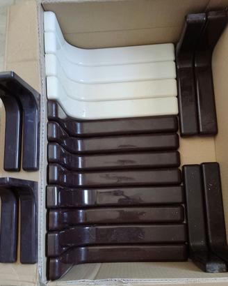 Staffe reggi mensole in metallo, copertura ABS