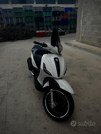 Beverly 125