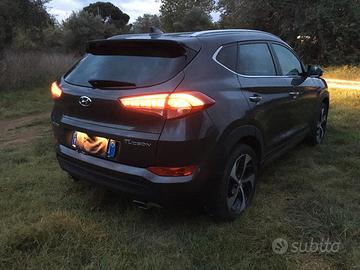 Hyundai Tucson 1.7 diesel 6 m
