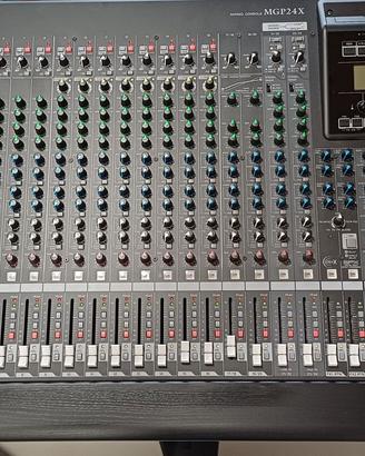 Mixer Yamaha