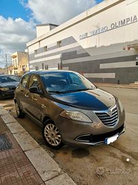 Lancia Ypsilon benzina 