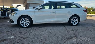 Seat Leon Sportstourer Station wagon