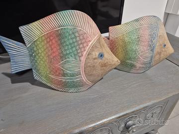 Pesci decorativi in legno