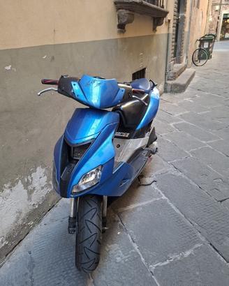 Scooter aprila sr 50 2T