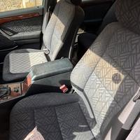 Si cede Mercedes C180