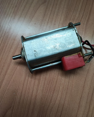 Motore elettrico Arus