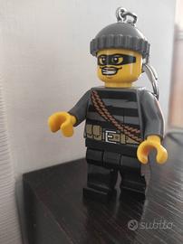 Portachiavi Lego Ladro con torcia