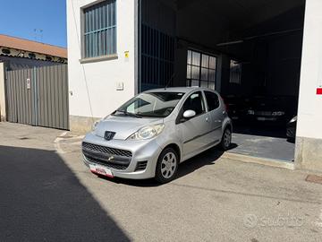 Peugeot 107 1.0 68CV 5p. Desir
