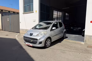 Peugeot 107 1.0 68CV 5p. Desir