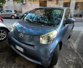 Toyota IQ cambio automatico anche per neopatentati