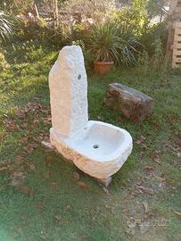 fontana in pietra 