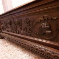 Cassapanca noce massello intagliata