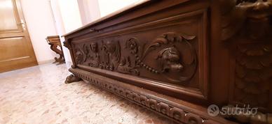 Cassapanca noce massello intagliata