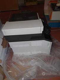 Stampante multifunzione laser colore 4-in-1