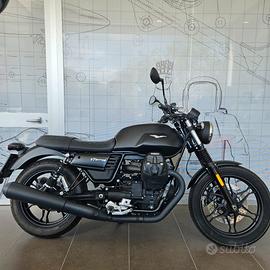 Moto Guzzi V7 III - Stone ABS 994KM