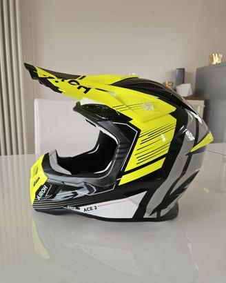 CASCO AIROH ACE II NUOVO MOTOCROSS ENDURO
