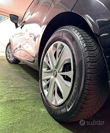 RENAULT CLIO DA VETRINA