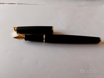 Penna stilografica Waterman.