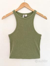 Canotta crop verde kaki a costine