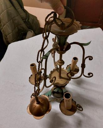 Lampadario a tre luci, rustico