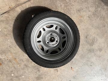 ruota di una smart fortwo