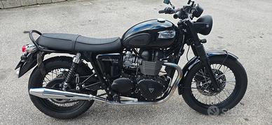 triumph bonneville T100 