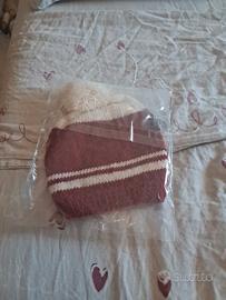 Cappello di lana con pompon LILT