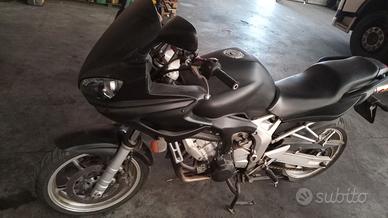 Yamaha fazer 600 FZ6 akrapovic