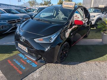 Toyota Aygo Connect 1.0 VVT-i 72 CV 5 porte x-play